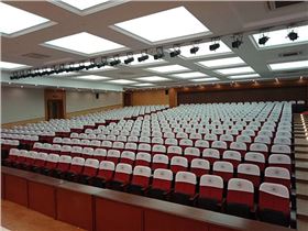 【四川重庆】朝阳中学多功能厅工程案例