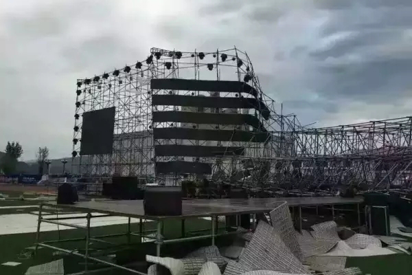 【警醒】又一起舞台工程坍塌事件发生