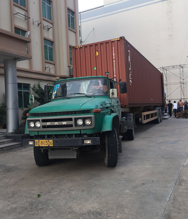 墨西哥客户再次定制400套有源声柱组合