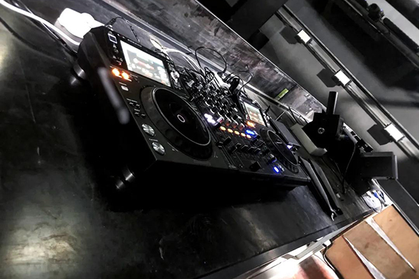 山东济宁市圣贝尼酒吧选用沐鸣2JSL专业音响设备